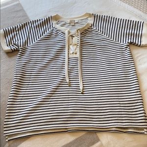 Cute shirt to wear with leggings